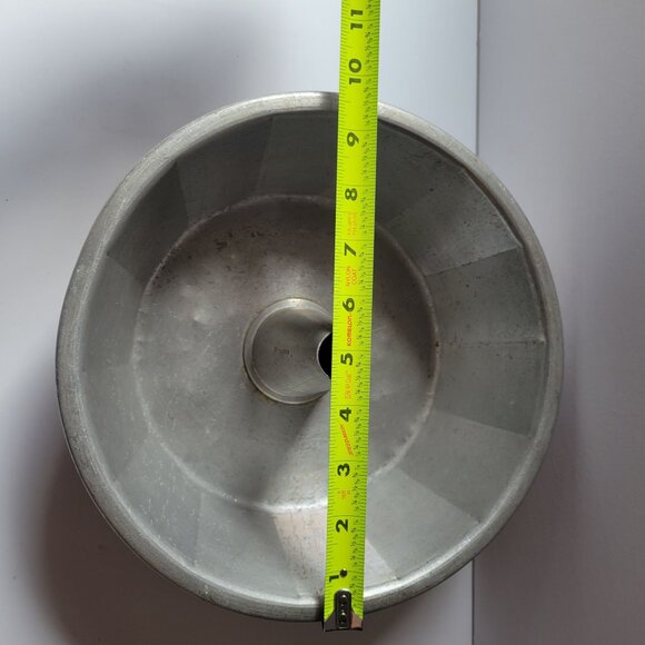 Vintage VIKO Aluminum Angel Food Cake Pan Tube Bundt Baking Mold Made In USA - Picture 7 of 7
